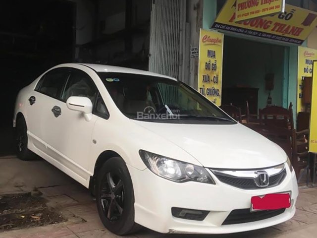 Xe Honda Civic 1.8 MT 2010, màu trắng