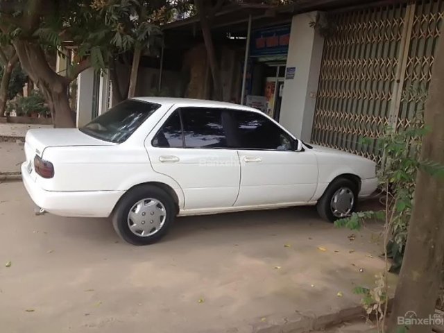 Bán Nissan Sunny sản xuất năm 1992, màu trắng, xe nhập 0