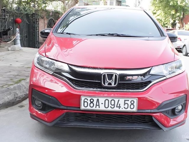 Cần bán Honda Jazz RS năm sản xuất 2018, màu đỏ, nhập khẩu chính chủ