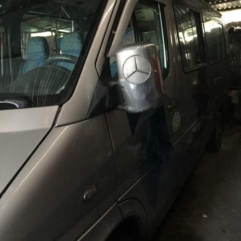 Bán Mercedes Sprinter năm sản xuất 2005, màu bạc, giá tốt