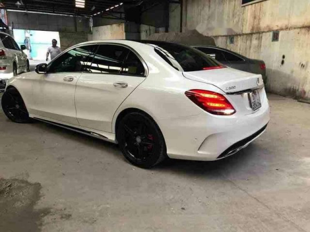 Bán xe Mercedes AMG năm 2015, màu trắng, nhập khẩu nguyên chiếc