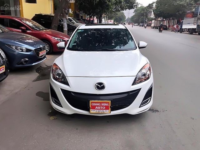 Bán Mazda 3 1.6 AT sản xuất năm 2010, màu trắng, nhập khẩu nguyên chiếc, giá tốt