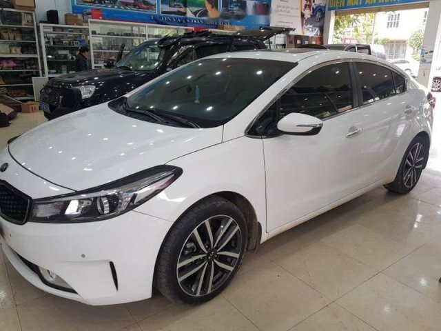 Cần bán gấp Kia Cerato năm 2016, màu trắng, chính chủ 0