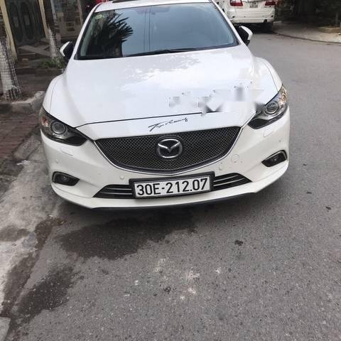 Cần bán gấp Mazda 6 2.0 AT đời 2016, màu trắng giá cạnh tranh