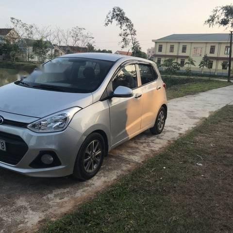 Cần bán lại xe Hyundai Grand i10 sản xuất 2014, xe đẹp nguyên zin