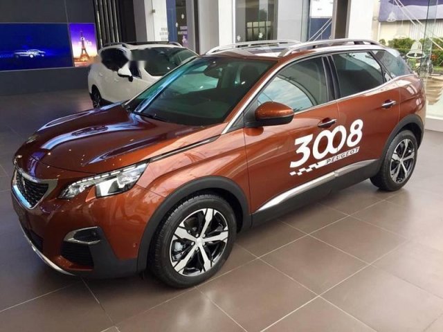 Cần bán xe Peugeot 3008 sản xuất năm 2018