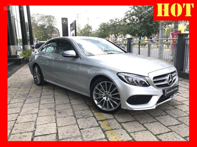 Bán xe Mercedes C300 AMG màu bạc, nội thất đỏ chính hãng. Đủ màu để lựa chọn liên hệ ngay về chơi tết