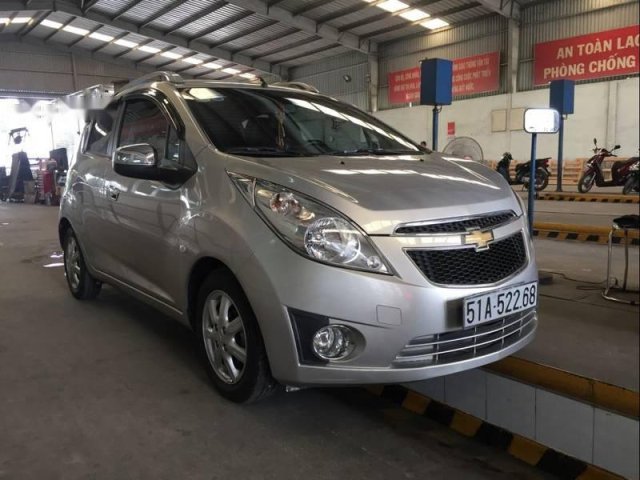 Cần bán lại xe Chevrolet Spark 1.2 LT 2013, màu bạc