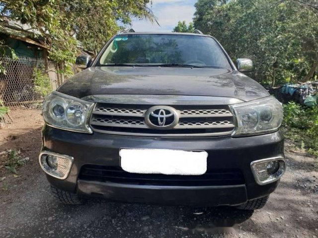 Bán ô tô Toyota Fortuner 2.5G MT 2009, tên tư nhân, xe đi 63000km, màu xám long chuột, nội thất kem, máy dầu, số tay