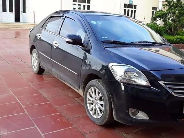 Cần bán xe Toyota Vios Limo đời 2010, màu đen