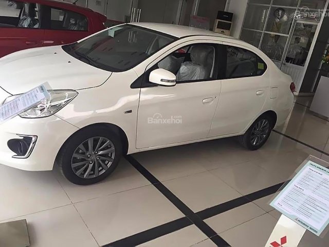 Bán xe Mitsubishi Attrage 1.2 CVT sản xuất năm 2018, màu trắng, xe nhập 