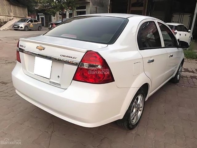 Bán Chevrolet Aveo LT 1.4 MT năm sản xuất 2017, màu trắng, số sàn