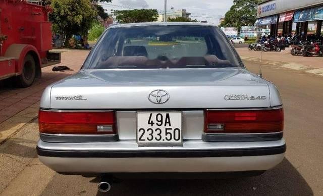 Cần bán Toyota Cressida MT sản xuất năm 1990, nhập khẩu0