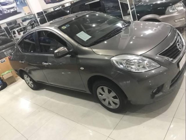 Bán xe Nissan Sunny sản xuất năm 2016, màu xám0