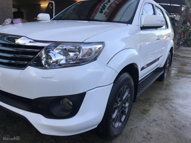 Cần bán xe Toyota Fortuner sản xuất 2014, màu trắng