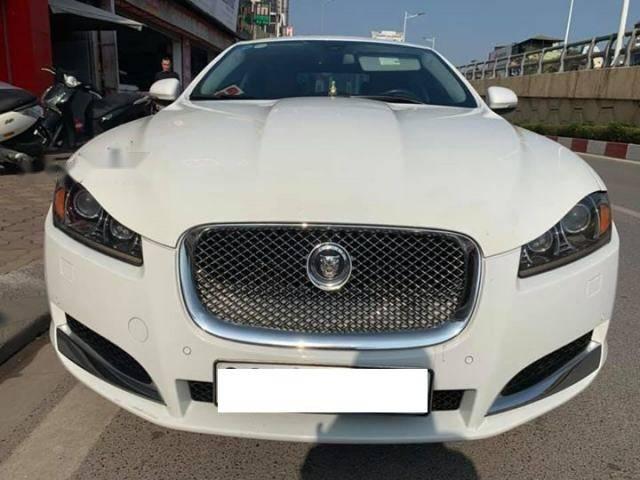 Cần bán Jaguar XF năm sản xuất 2014, màu trắng, nhập khẩu0