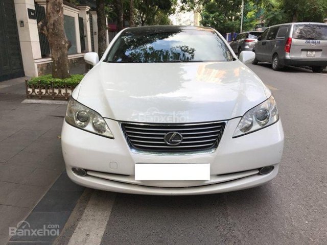 Bán xe Lexus Es350 sản xuất 2008 màu trắng, nhập khẩu, bản full option