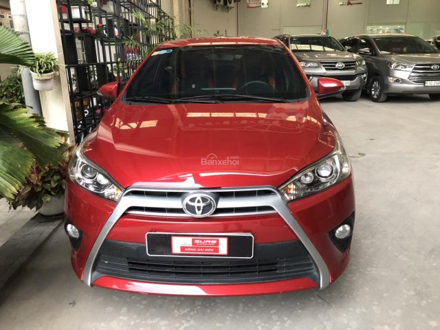 Bán xe Toyota Yaris 1.5G đời 2017, số tự động, màu đỏ may mắn, xe đẹp như mới mời khách xem mua xe thương lượng giá