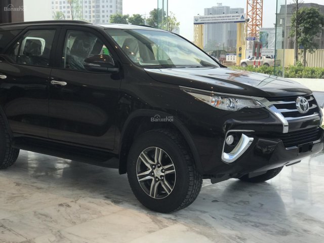 Toyota Fortuner 2.7V 2020 NK Indonesia - chỉ còn rất ít xe- trả góp từ 8tr/tháng - giá tốt. LH 0942.456.8380