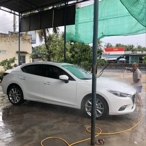 Bán Mazda 3 2018, màu trắng  