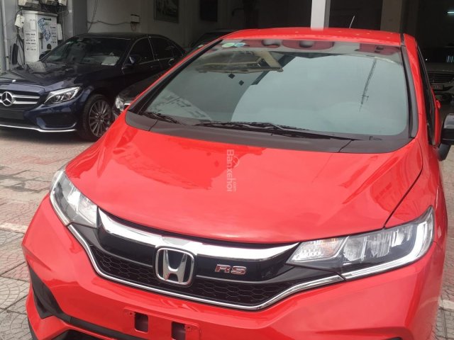 Cần bán Honda Jazz RS 2018, màu đỏ, xe nhập, giá 620tr