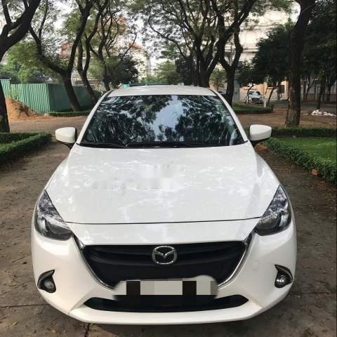 Cần bán gấp Mazda 2 đời 2016, màu trắng, nhập khẩu, 460tr