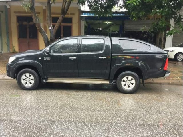 Bán ô tô Toyota Hilux đời 2009, màu đen, nhập khẩu số sàn