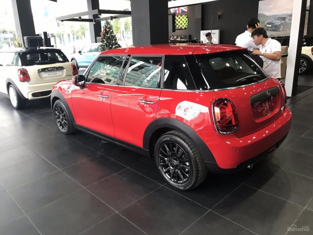 Bán xe Mini One model 2019, màu Chili Red, nhập khẩu nguyên chiếc, giao xe ngay - hỗ trợ vay 80%