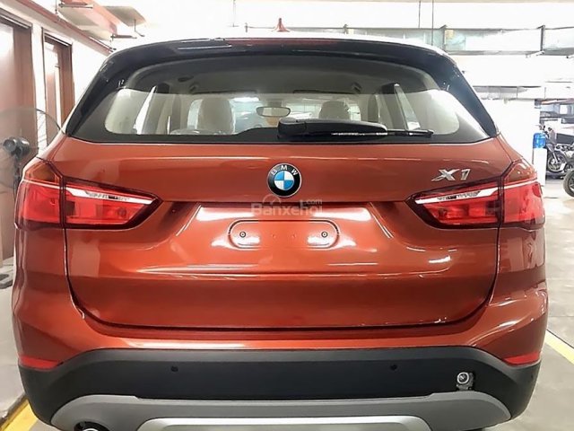 Bán xe BMW X1 sDrive18i nhập khẩu nguyên chiếc tại Đức, mới 100%, nhiều màu