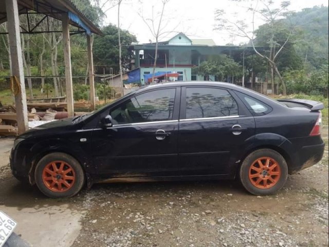 Bán xe Ford Focus sản xuất 2006, màu đen