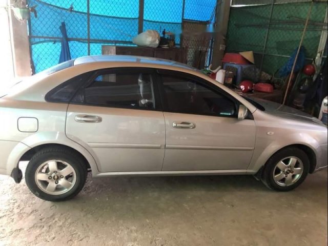 Cần bán Chevrolet Lacetti sản xuất năm 2012, màu bạc, xe nhập, giá tốt