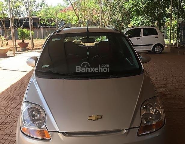 Bán Chevrolet Spark LT 0.8 MT năm 2011, màu bạc, xe chạy êm, đẹp sạch sẽ, máy móc ổn định