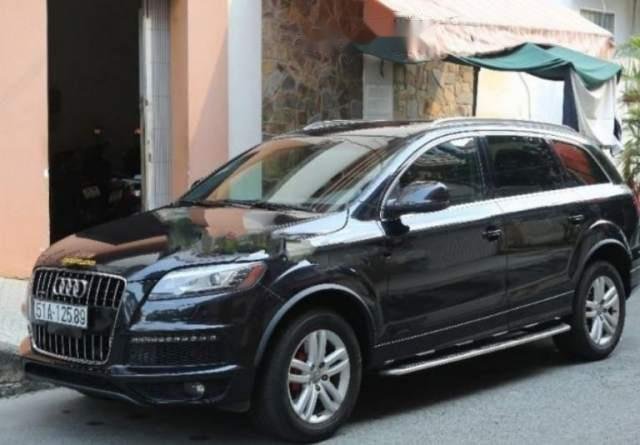 Bán xe Audi Q7 sản xuất năm 2010, màu đen, xe nhập chính chủ