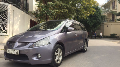 Cần bán lại xe Mitsubishi Grandis năm 2005 còn mới, 315tr0