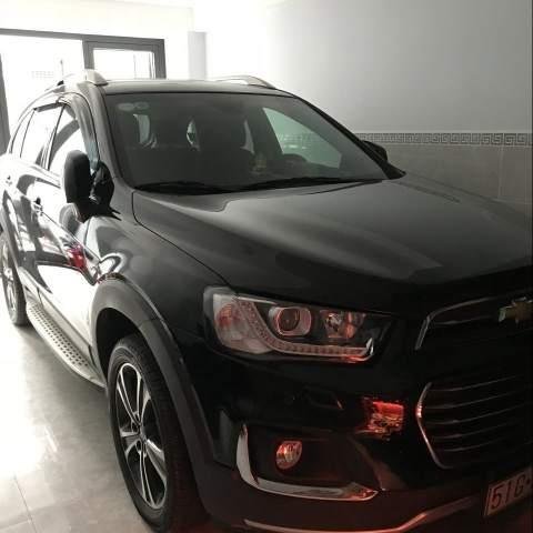 Cần bán xe Chevrolet Captiva đời 2017, màu đen đẹp như mới, giá tốt