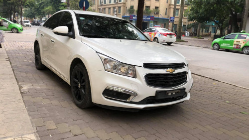 Bán xe Chevrolet Cruze đời 2016, màu trắng còn mới