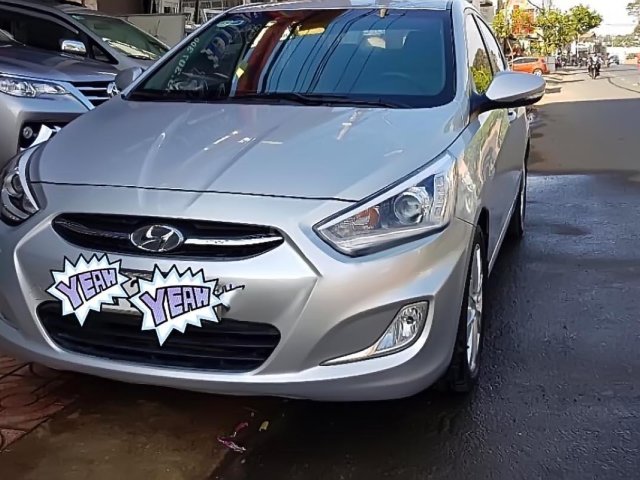 Cần bán xe Hyundai Accent 1.4 MT năm 2014, màu bạc, nhập khẩu   