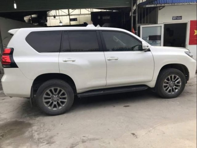 Cần bán Toyota Land Cruiser Prado đời 2017, màu trắng, nhập khẩu như mới