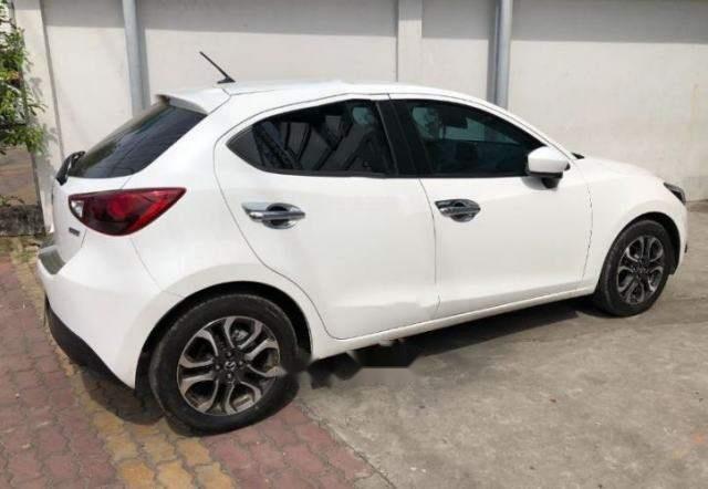 Cần bán xe Mazda 2 1.5 AT 2018, màu trắng