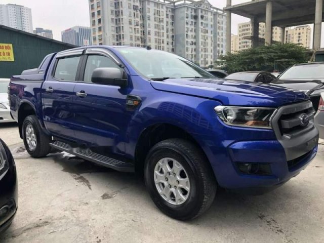 Bán Ford Ranger XLS 2.2AT, model 2017 cực đẹp, tư nhân 1 chủ, chạy chuẩn 44000km