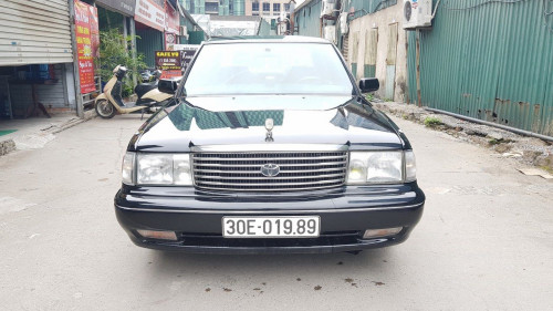 Bán ô tô Toyota Crown 3.0 MT đời 1995, màu đen