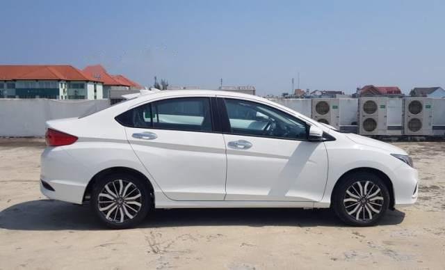 Cần bán xe Honda City 1.5TOP 2018, màu trắng0