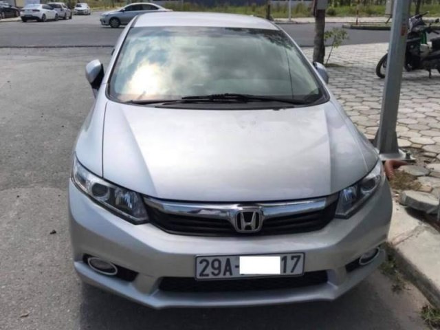 Bán xe Honda Civic 1.8AT đời 2012, màu bạc