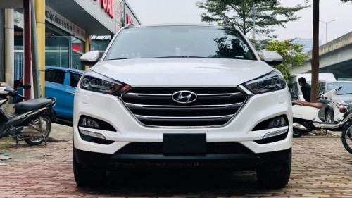 Cần bán gấp Hyundai Tucson 2.0 AT đời 2018, không đâm đụng ngập nước, bao check hãng