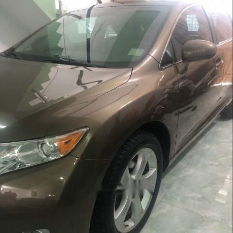 Bán xe Toyota Venza 2010, màu nâu, giá 930tr