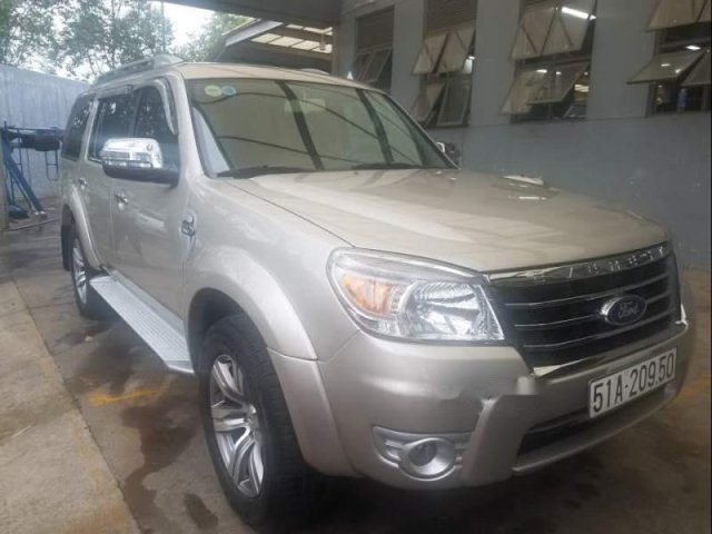 Bán gấp Ford Everest sản xuất 2011, xe gia đình chạy, không kinh doanh