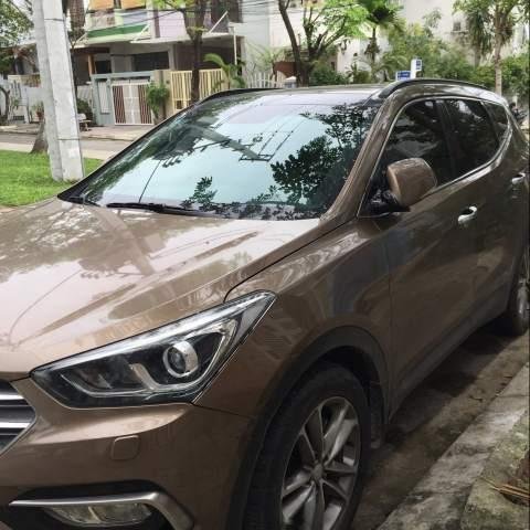 Bán xe Hyundai Santa Fe 2017, màu nâu, nhập khẩu  