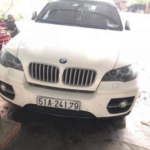 Bán BMW X6 đời 2010, màu trắng như mới, 800tr