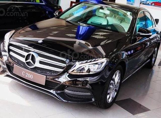 Mercedes C200 mới tinh chưa lăn bánh, chưa ĐK, SX 2018, màu đen tiết kiệm so với hãng hơn trăm