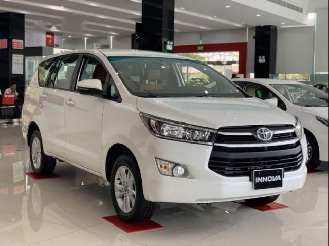 Bán Toyota Innova G đời 2019, màu trắng